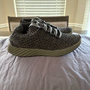 NOBULL Diamond Knit Shoes Men 6 Women 7.5
